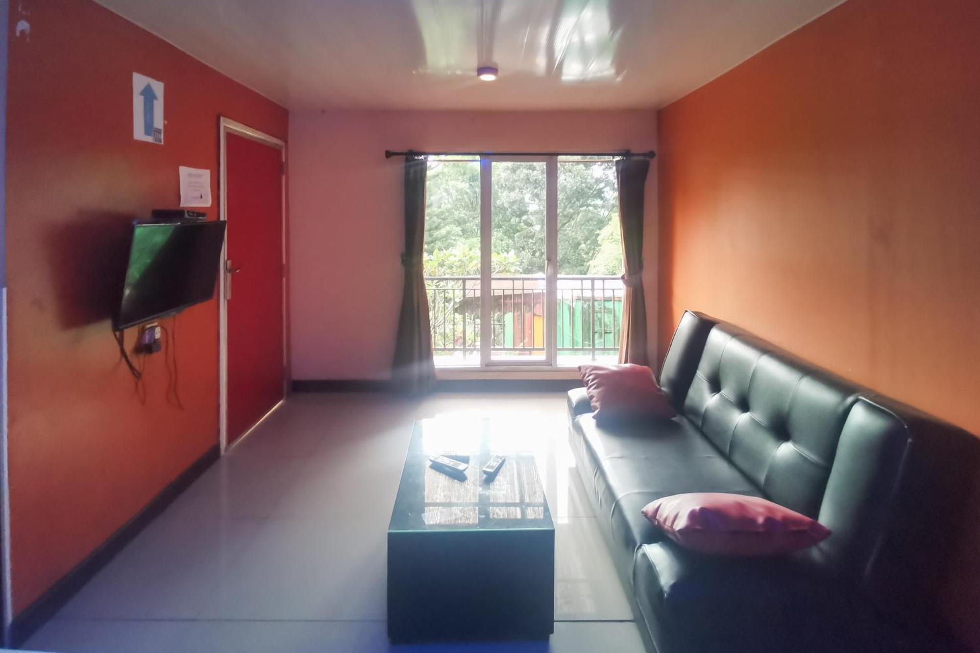 Hotel Container Inn Mitra Reddoorz Gadok Exterior foto
